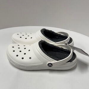 CROCS Kids White and Black Fleece-Lined Slippers - New (size Big kid 5)